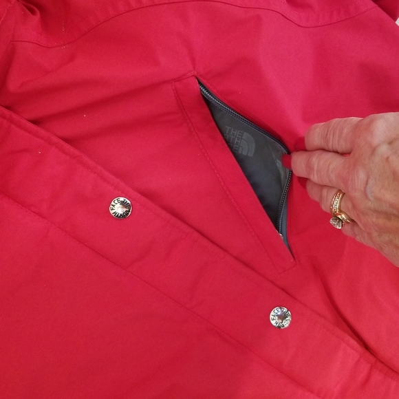 The north face gore tex jacket med - Picture 5 of 16
